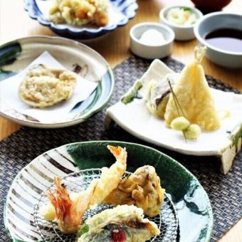 【期間限定】季節の天ぷらコース 旬のこだわり素材が楽しめる 天ぷら8品+ご飯付 4400円(税込)