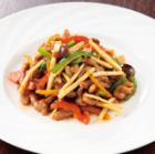 豚肉の三色ピーマン細切り炒め