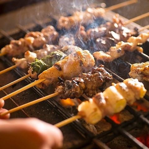 炭火焼き鳥と旬の逸品料理で贅沢なひととき