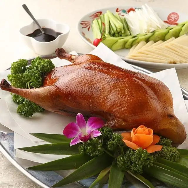 芳香園 新横浜で北京ダックなど本格中華。円卓個室や大型宴会に対応します