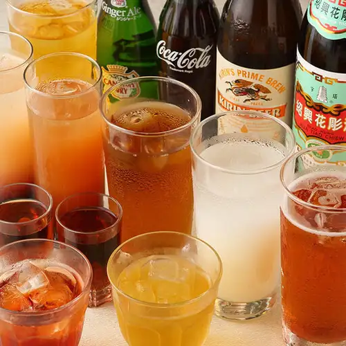 中華料理に合う多彩なドリンク ビールや紹興酒など芳醇な香りと深いコクを揃えます