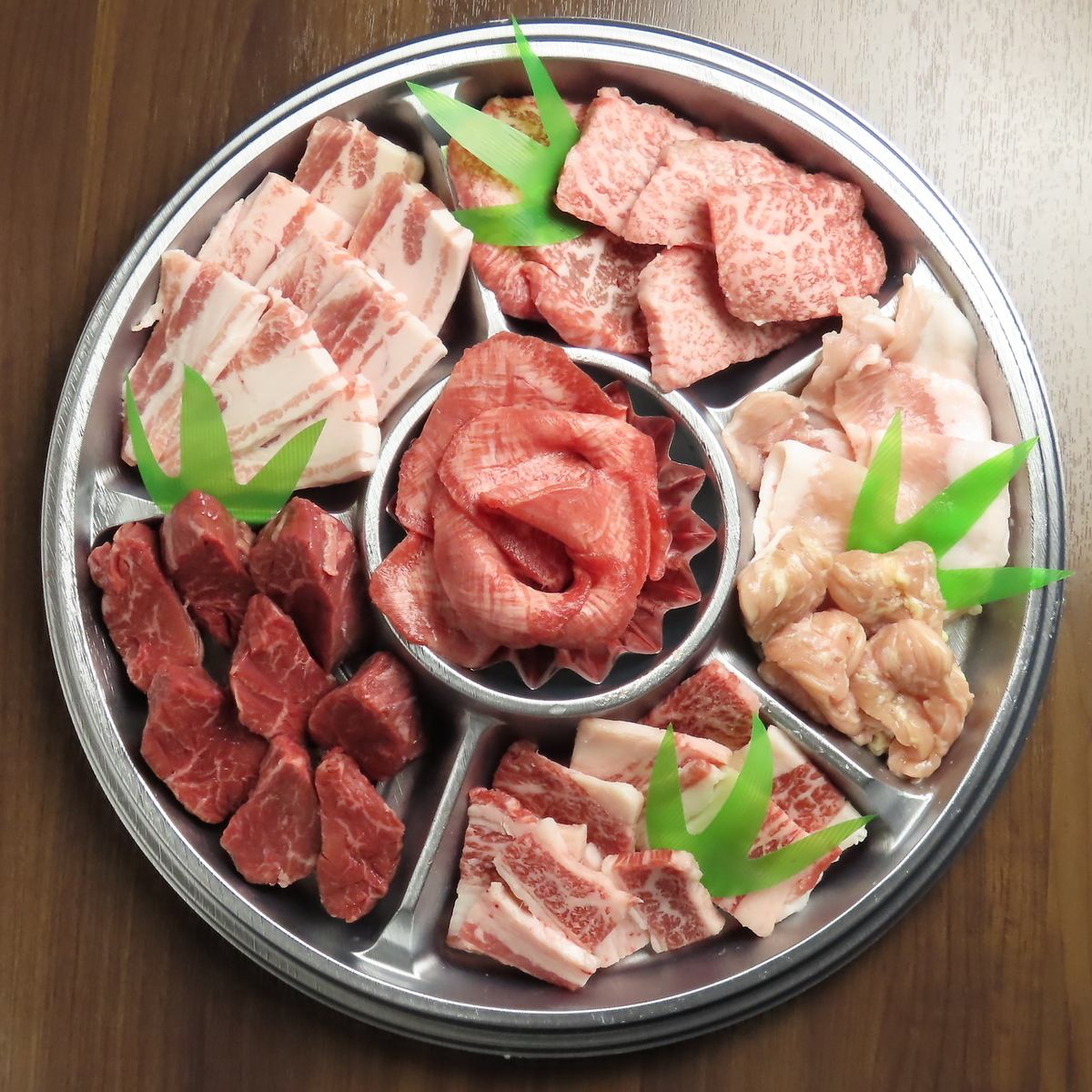 精肉も営む「本物のお肉」を堪能できる焼き肉店