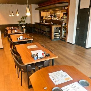 開放感のある店内。様々なシーンでご利用ください！
