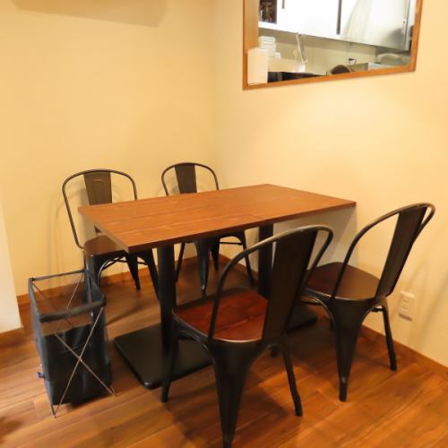 テーブル席です。