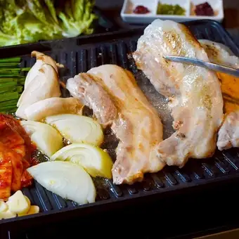 【新登場】韓国満喫!本格サムギョプサル食べ放題コース3500円!