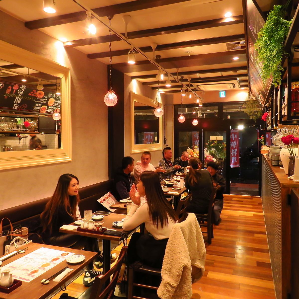 女子会のご利用にも◎プライベート空間でお食事いただけます！