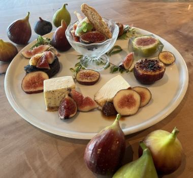 【9月,10月限定】≪ Dessert Plate Fig Version ≫　レアな無花果も！贅沢デザートプレート！！