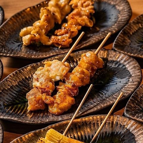 飛騨牛と地鶏の串焼を堪能