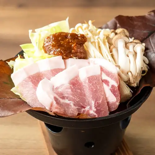 国産豚ロース朴葉味噌焼き
