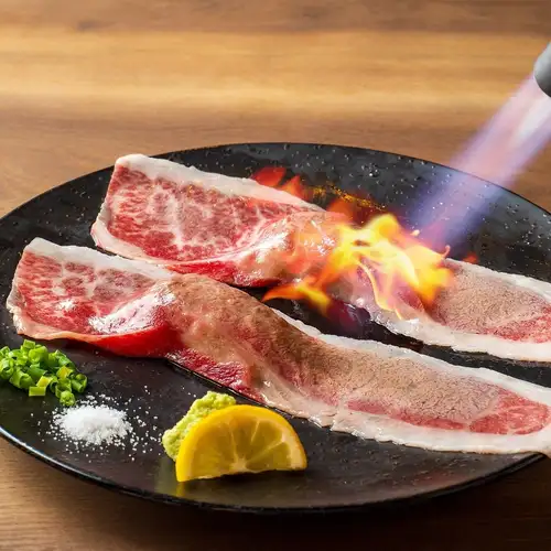 飛騨牛炙り寿司