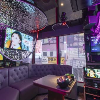 【18:00～翌朝5:00】１時間600円！学生はドリンクバー付き♪