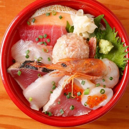 Limited ○ meals!? Rare seafood bowl