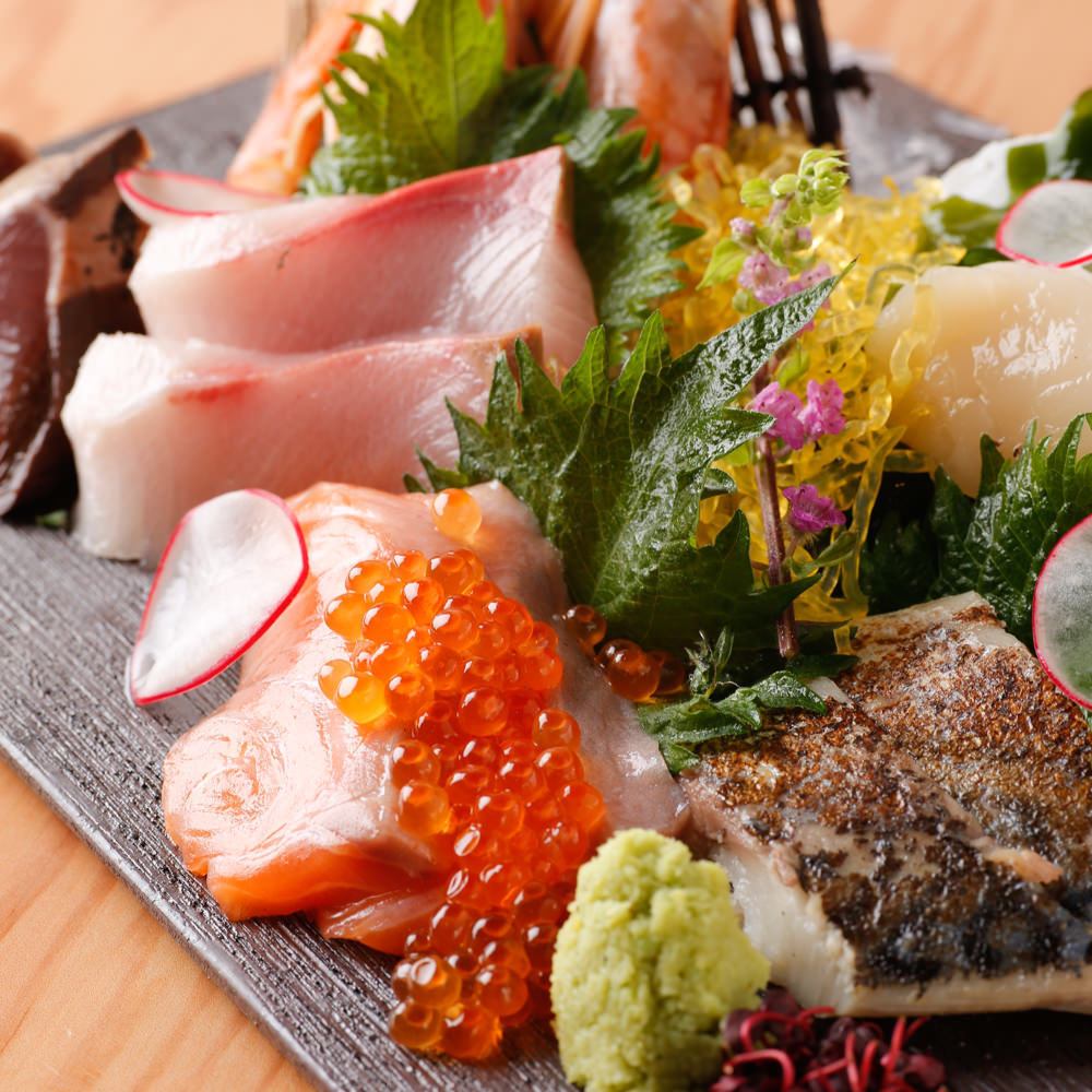 It is a restaurant where you can easily enjoy sake and shochu while tasting seafood dishes and raw oysters sent directly from the fishing port.