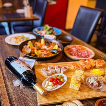 【生日/週年紀念套餐】附生日盤！阿吉洛/海鮮飯等10道菜，附2H無限暢飲5,500日元