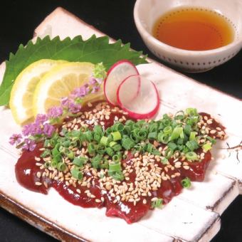 Horse liver sashimi (directly from Kumamoto, "pure domestic product")