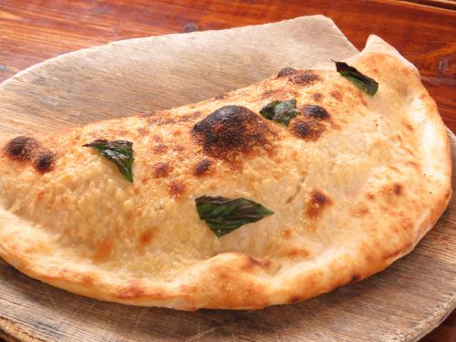 Moon-shaped calzone (wrapped)