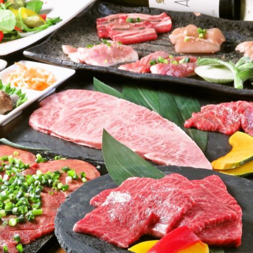 【烤肉宴】五道烤日本黑牛肉和其他美味可口的饭菜......“肉盛酒”2 H无限饮料6000日元(不含税)
