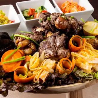 石焼き羊肉 (羊)コース7700円(税込)