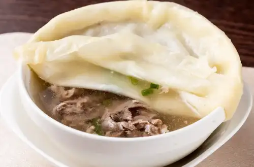 羊肉ニンニクスープ (羊)