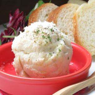 Sea bream and anchovy potato salad
