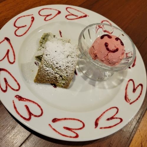 Matcha chiffon cake and seasonal gelato