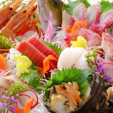 UO的主打商品◎产地直送♪ 可以享受当季的生鱼片。