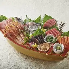 席予約限定!7種船盛合せとスタンダード飲放題付 1人前2750円(税込)※金曜。祝前日利用不可
