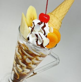 チョコレートパフェ