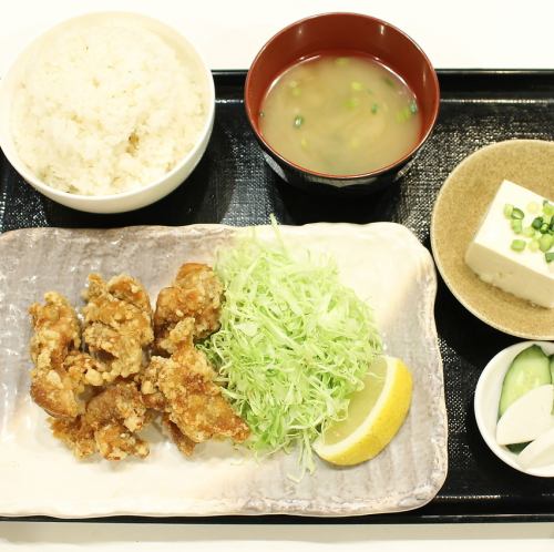 唐揚げ定食（柚子胡椒・ザクザクうま辛揚げ・黒酢あん・クリーミーマヨソース）