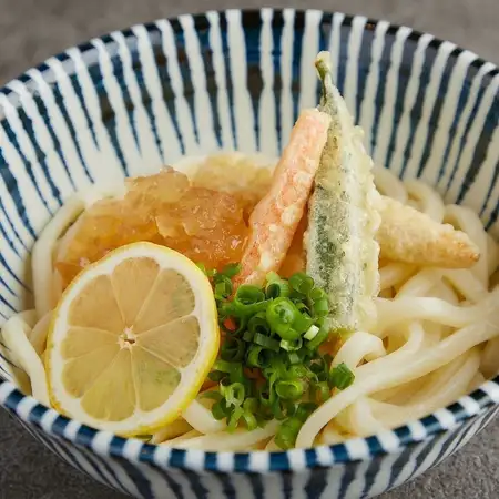 夏野菜の冷やしうどん