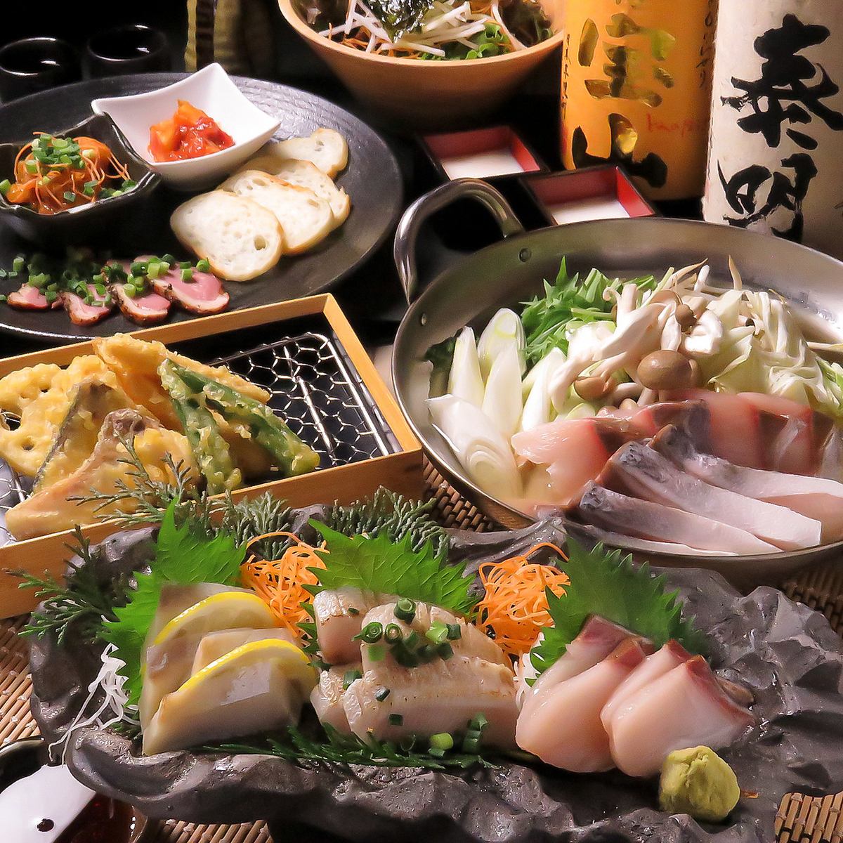 Free-range chicken soup stock "Yellowtail hot pot course! Includes 3 types of yellowtail sashimi♪ 9 dishes with 120 minutes of all-you-can-drink