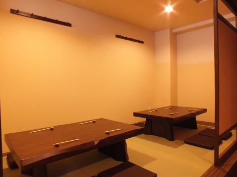There are tatami mats (private rooms), table seats (private rooms), table seats, and counter seats.Private rooms are recommended for banquets, table seats for crispy drinks, and counter seats for talkative customers ☆