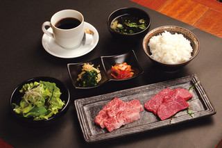 Wagyu beef set lunch (Kalbi and loin)