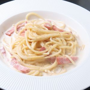 濃厚カルボナーラ
