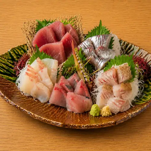 刺身六点盛り合わせ