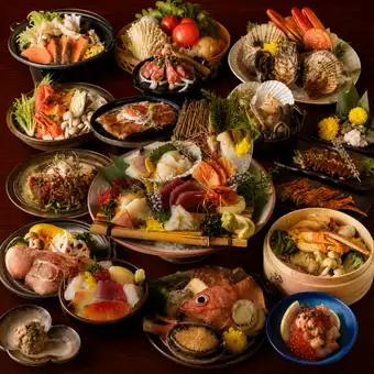 【夏季★松コース】3H飲み放題付！旬の鮮魚5種盛り・海鮮ちらし寿司等〈全9品〉6,000円→5,000円