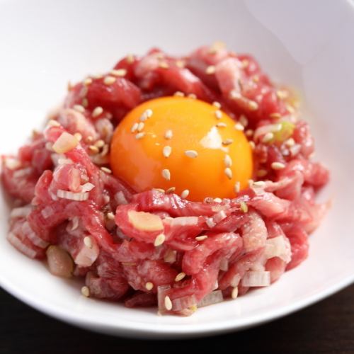赤みの炙りユッケ