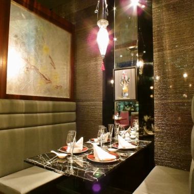 <We pride ourselves on our luxurious space> We have box seats so that even small groups can enjoy themselves without worrying about the people next to them.The tables are spacious so it's perfect for sharing.This is the perfect place to come after work or for a meal with friends.Please enjoy our proud Chinese cuisine and wine to your heart's content.We also have other recommended seats available for each occasion.