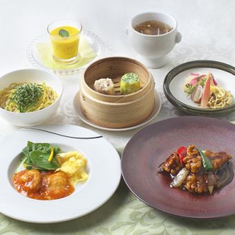 (Lunch) Weekday-only recommended course with soft drink: 4500 yen