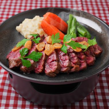 熟成ハラミステーキはやわらかさと旨みが格別