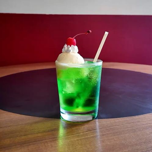 15:00~17:00はカフェに