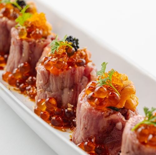 【ディナーメニュー】約80種以上の豊富なお料理を揃えております！
