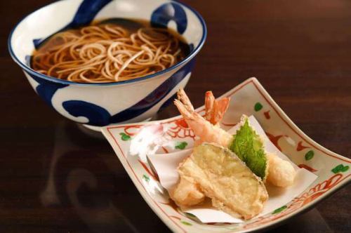 えびの天ぷらそば (温)