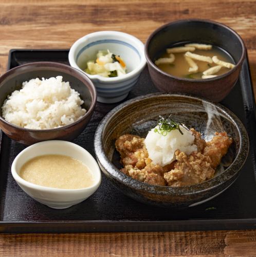 Deep fried chicken with daikon radish and ponzu sauce set meal