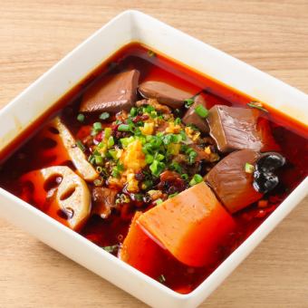 鶏肉とカシューナッツ炒め(甘辛・醤油)/具たくさん四川風辛口煮込み