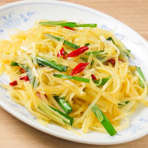 細切りじゃがいも辛口炒め/キャベツと春雨炒め