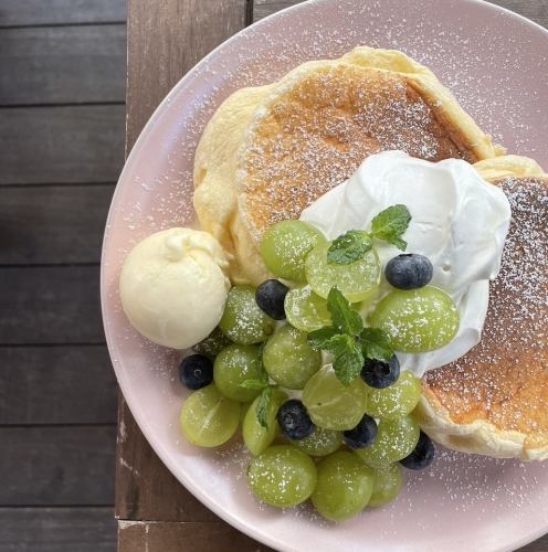 Muscat Pancakes