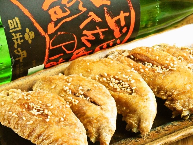 手羽先唐揚げ／赤の手羽先唐揚げ