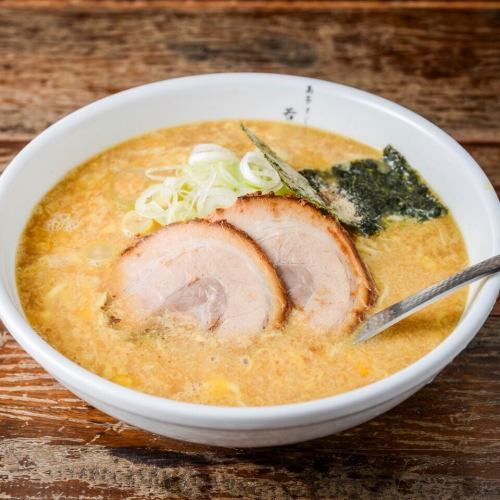 名物★玉子とじラーメン