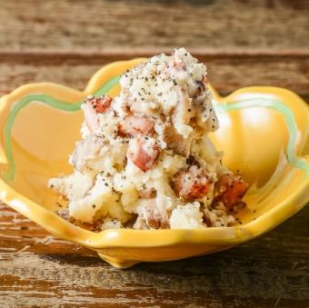 ★いぶりがっこの燻製ポテサラ